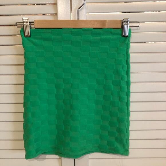 NWT Skatie Taylor Mini Skirt in Green Waimea XS - Picture 6 of 8